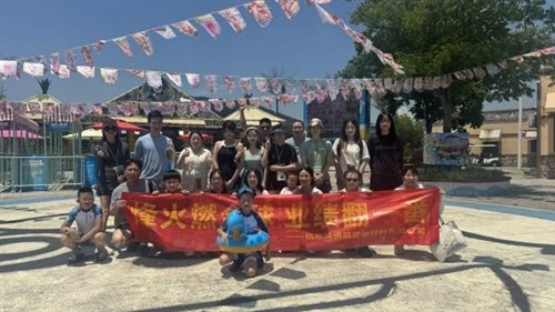 Codewel celebra el fort rendiment del juliol amb un equip inspirador-Building...